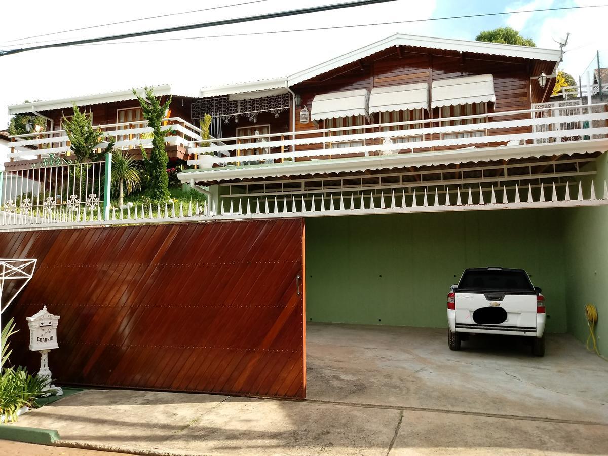 Suites Vila Nova Suica - Campos do Jordao — Photos 1